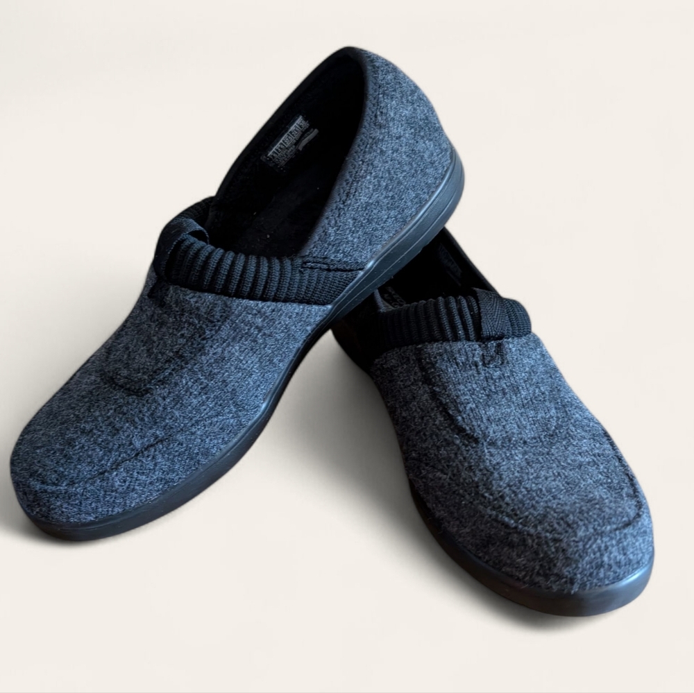 Women's Slip-On Comfort Shoes in Charcoal Gray